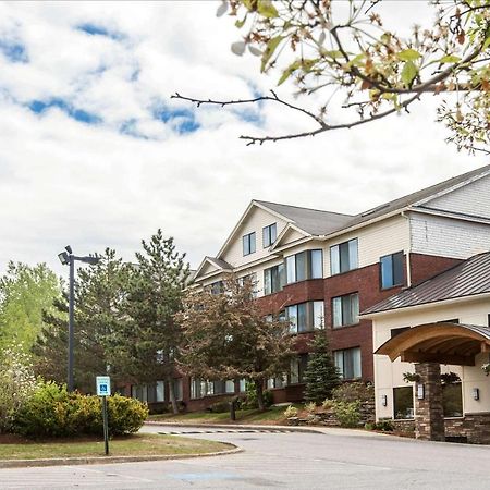 Comfort Suites South Burlington Near University Buitenkant foto