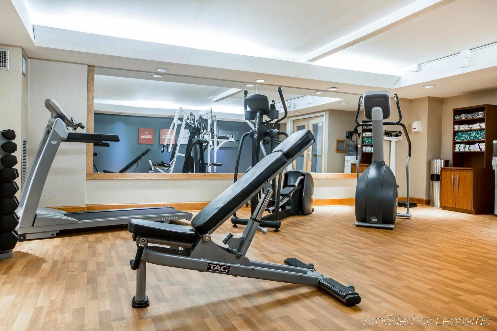 Comfort Suites South Burlington Near University Buitenkant foto