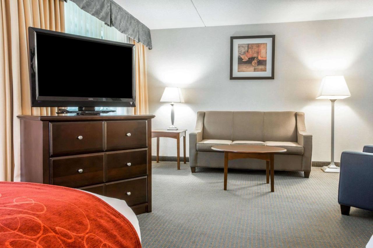 Comfort Suites South Burlington Near University Buitenkant foto