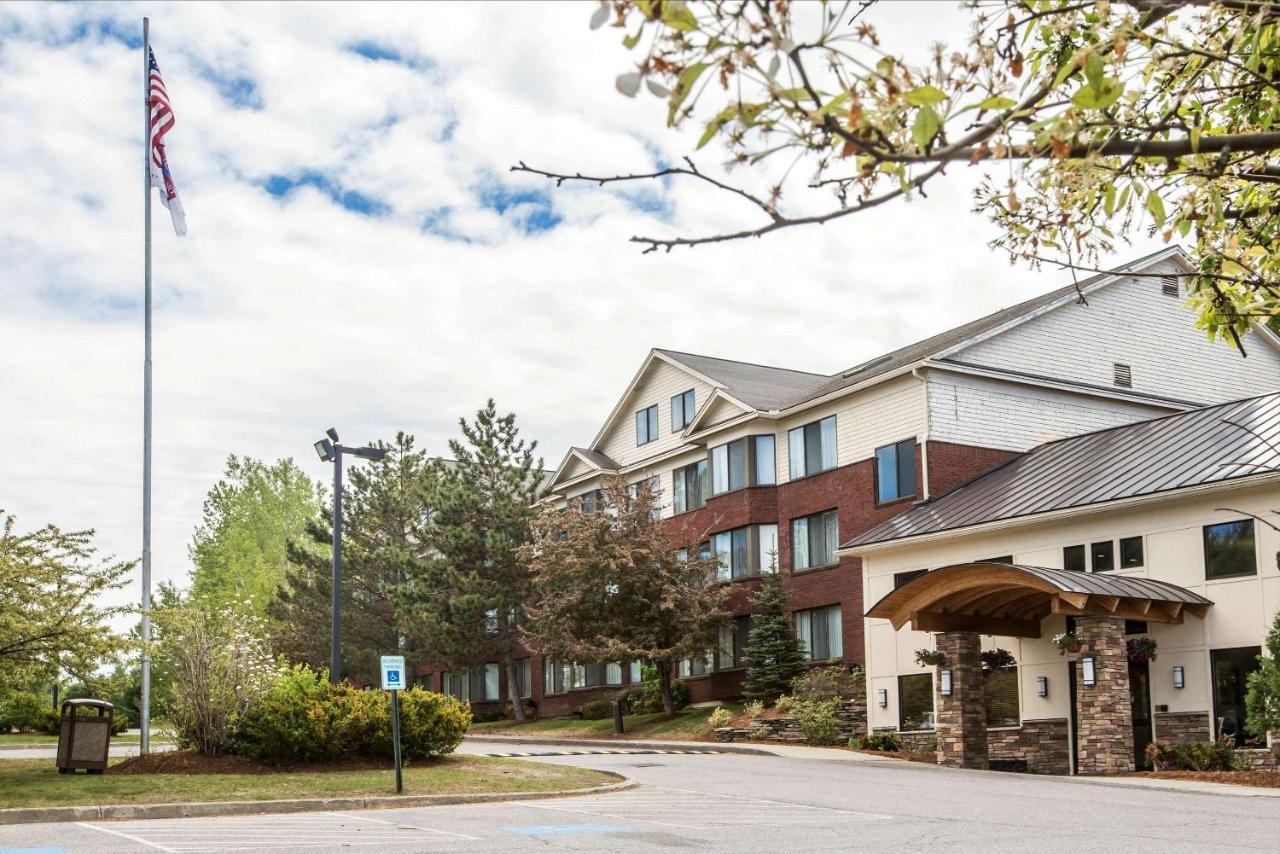 Comfort Suites South Burlington Near University Buitenkant foto
