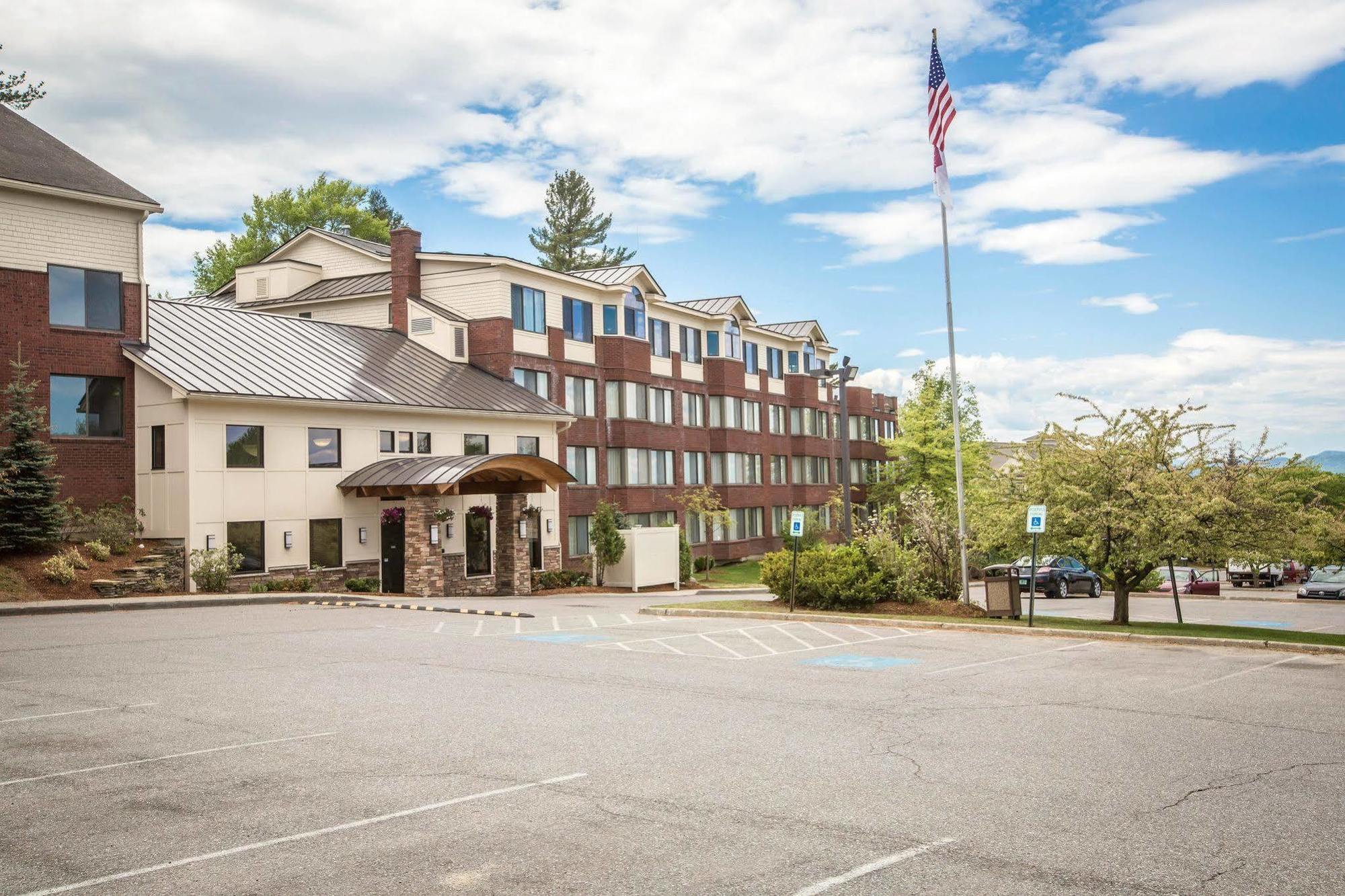 Comfort Suites South Burlington Near University Buitenkant foto