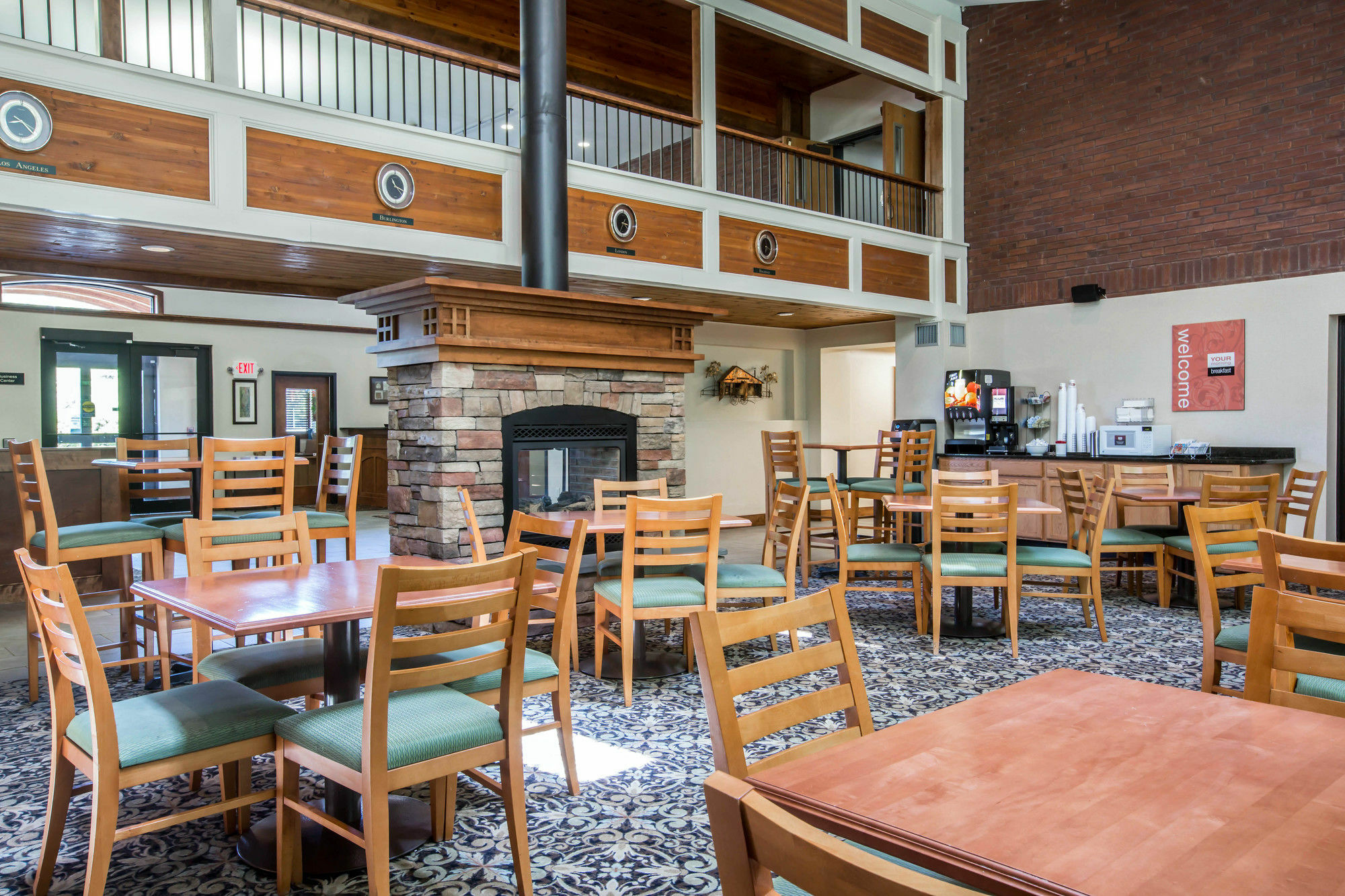 Comfort Suites South Burlington Near University Buitenkant foto